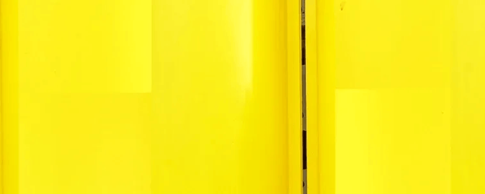 Yellow banner - t-shirts for book lovers page.