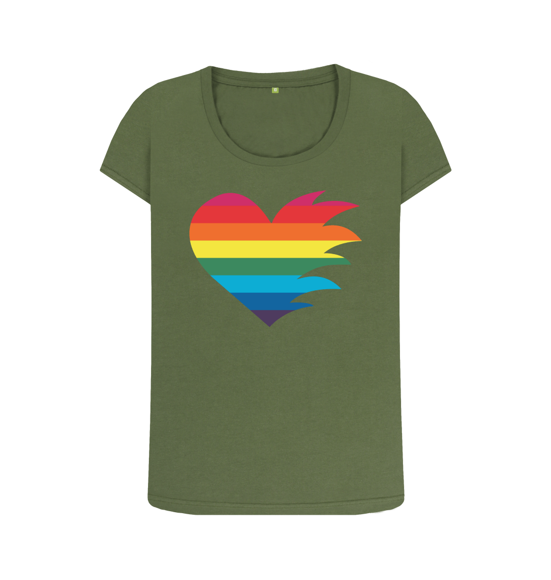 Fem fit | Pride heart scoop neck T 
