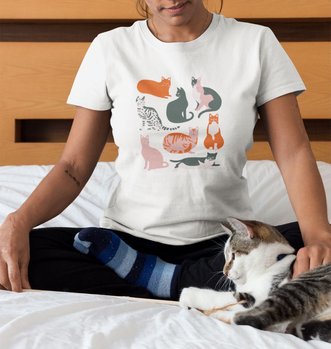 Tee shirts with outlet cats on them