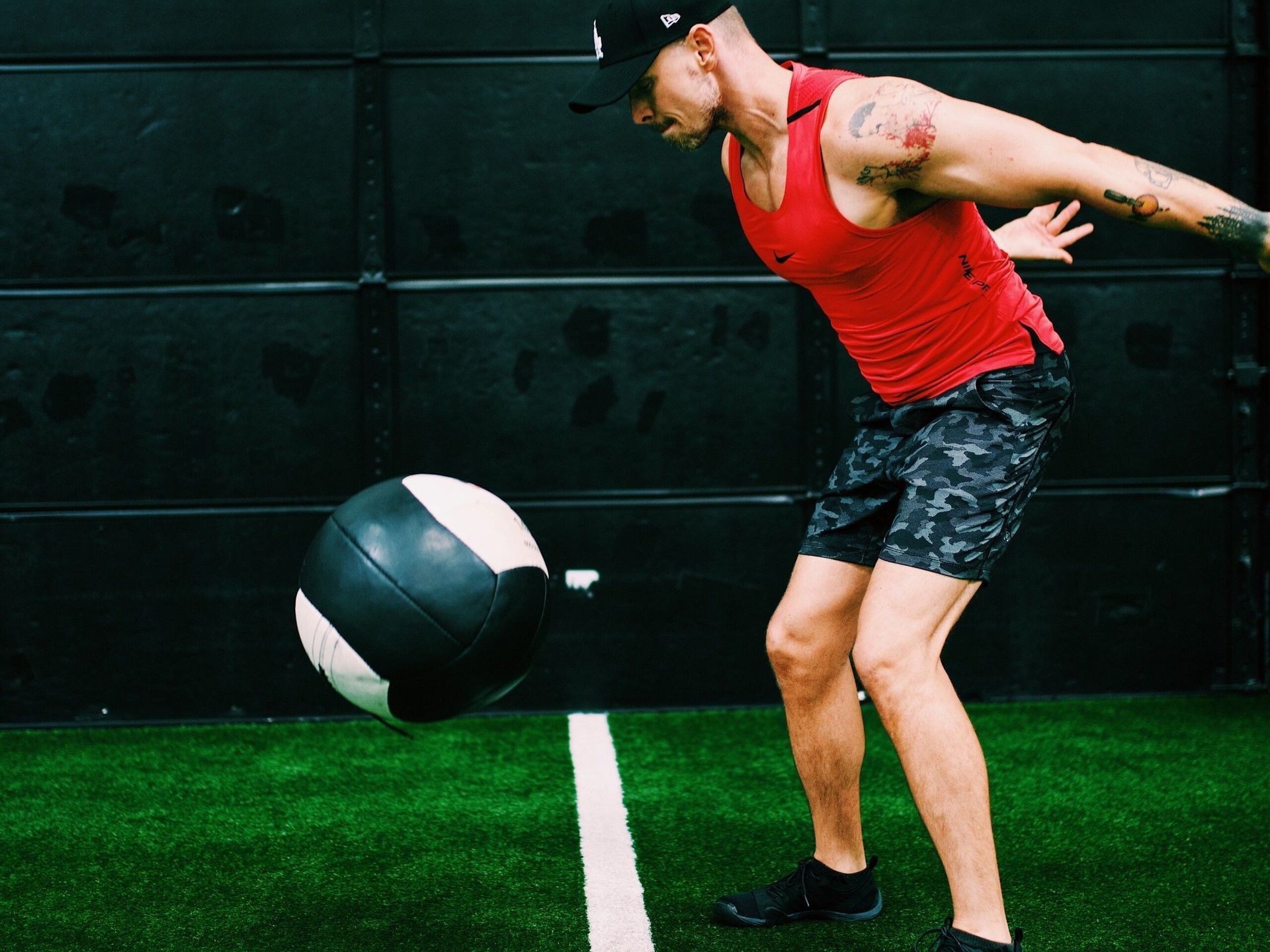 benefits-to-the-medicine-ball-and-example-workouts