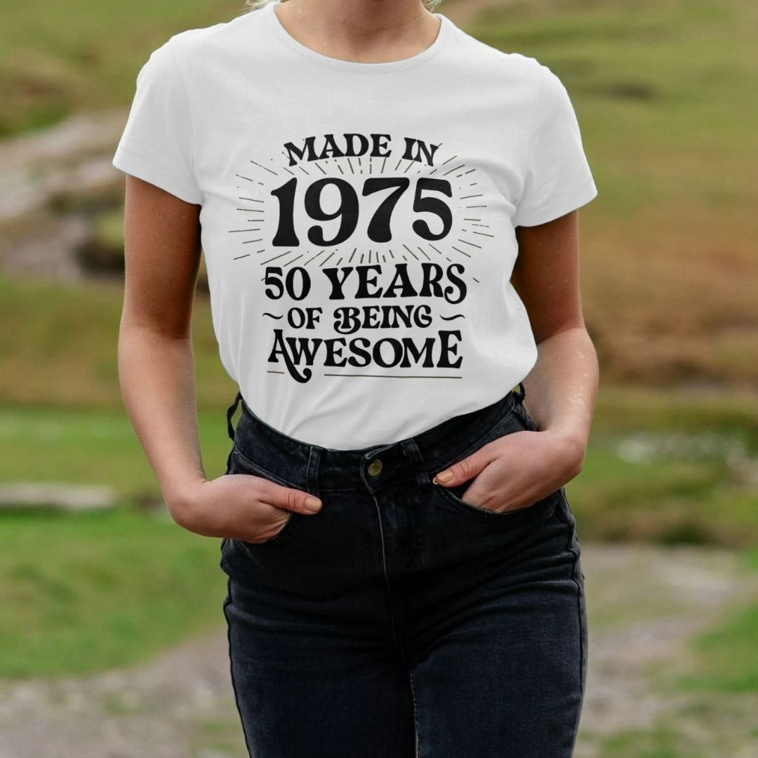 Womens Made In May 1979 T-Shirt 40 Years Of Being Awesome Gifts