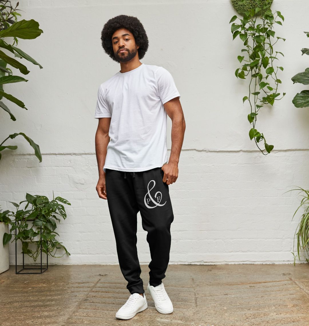 White t shirt black 2024 joggers