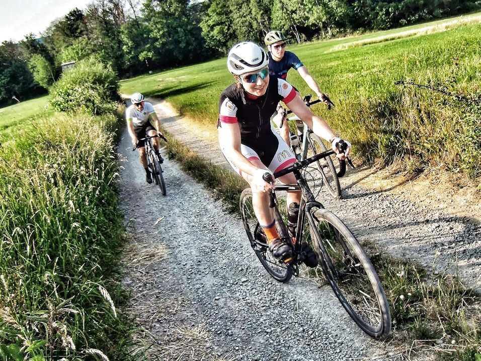 Gravel Cycling in Germany Rijden