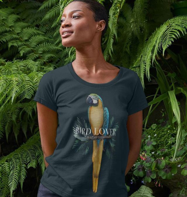 Macaw Bird Lover Scoop Neck T-Shirt