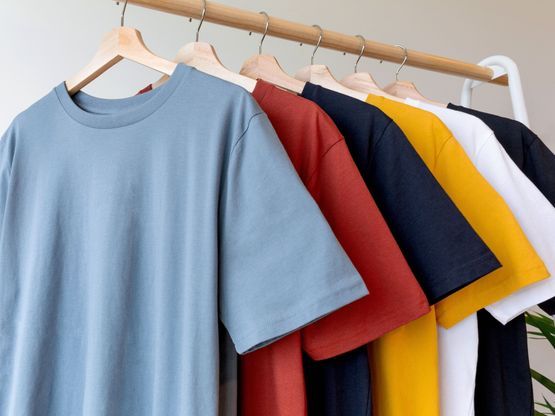 Jeg regner med Windswept lunken Sustainable Wholesale Clothing | Blank T-shirt Supplier
