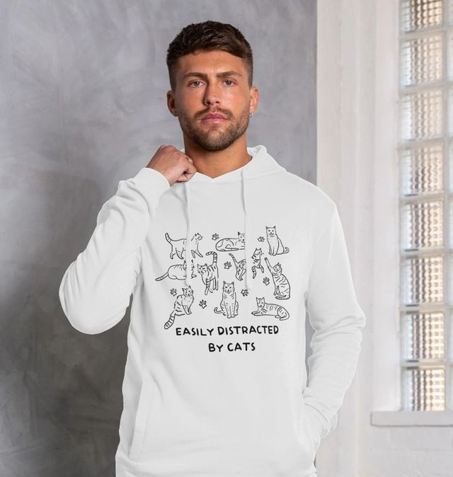 Simon's Cat: Distracted T-Shirt Simon's Cat: Distracted T-Shirt