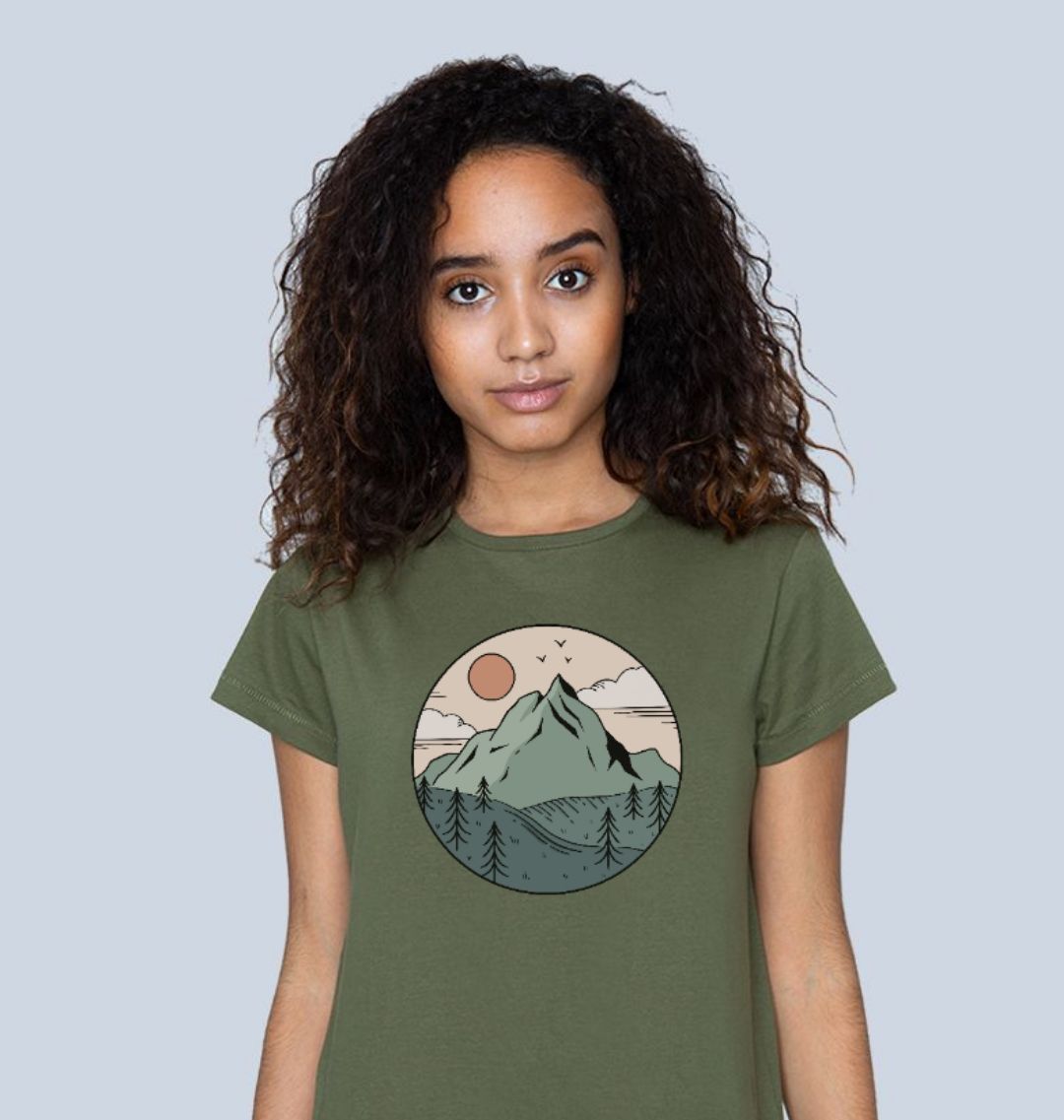 overdraw kompensere Kriminel Mountain T-Shirt - Women's Crew Neck Nature T-Shirt