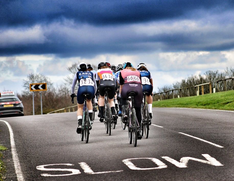 British cycling races online